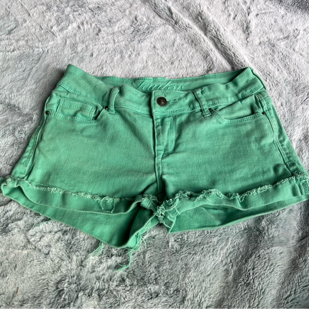 Taylor by Delia’s Cut-Off Denim Shorts in Mint Green Size 1/2